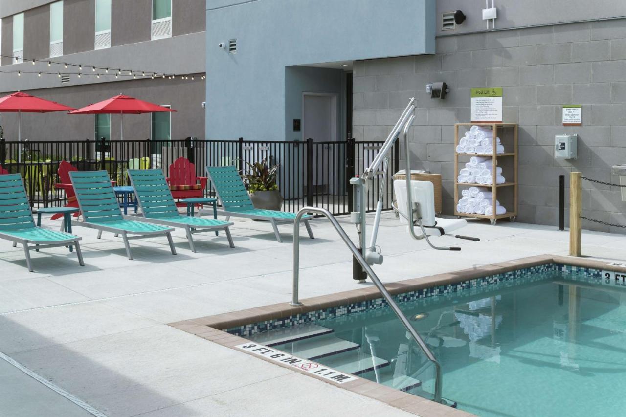 Home2 Suites By Hilton Jacksonville Airport Экстерьер фото
