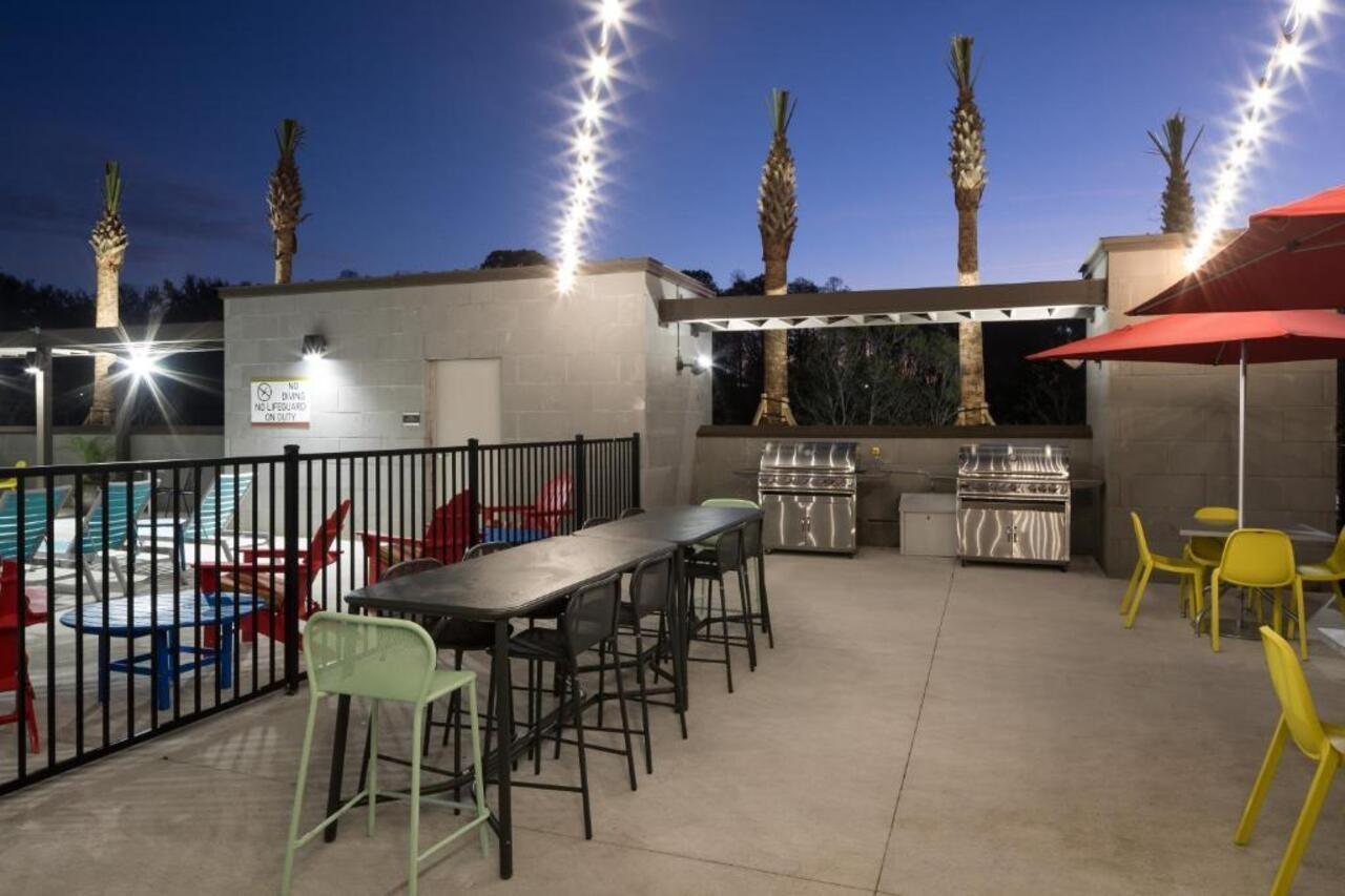 Home2 Suites By Hilton Jacksonville Airport Экстерьер фото